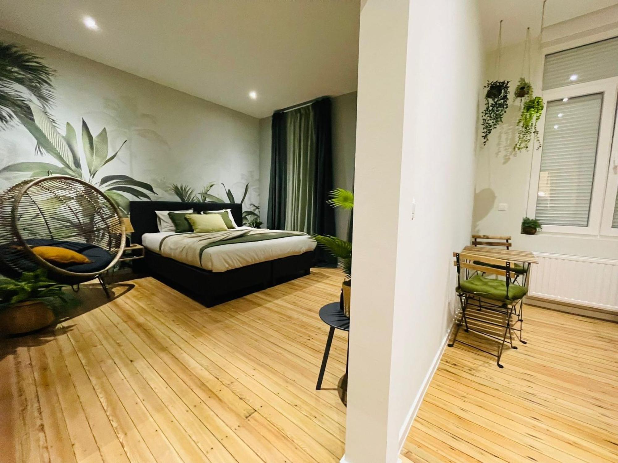 Appartement Exotique Avec Bain Balneo เลียจ ภายนอก รูปภาพ